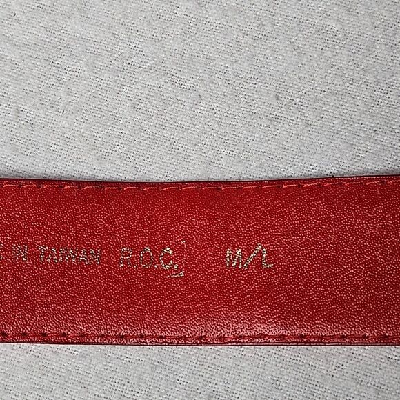 Morgan Taylor Vintage Adjustable Red Snakeskin Silver Tone Hardware Hook Belt - Picture 4 of 13